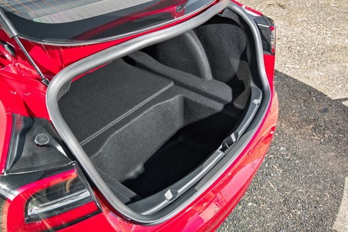 twee zaterdag Geschikt Exclusief: rijden met de Tesla Model 3 – Autointernationaal.nl